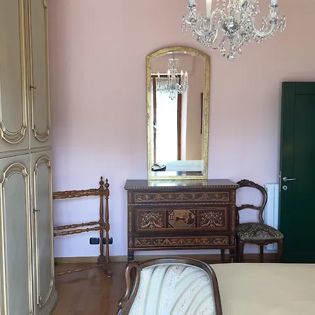 San Prospero Διαμέρισμα *